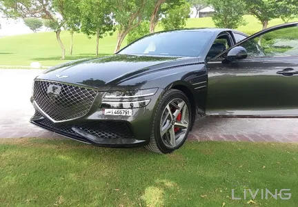 Genesis G80  2023